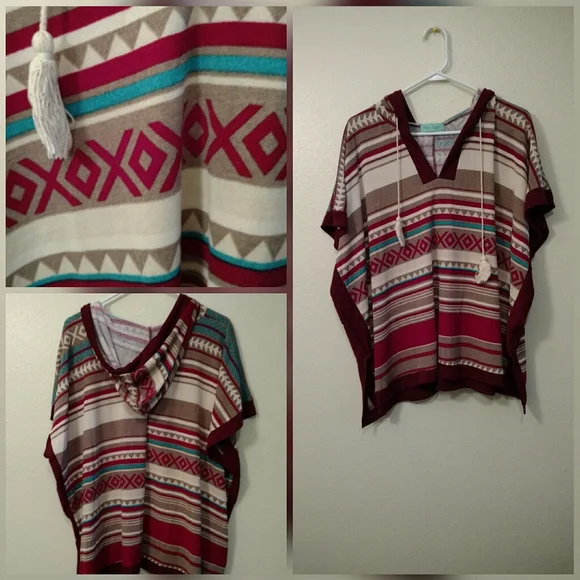 Filly Flair Red Poncho - Picture 1 of 3